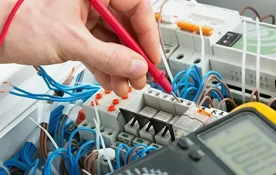 Professional electrician in West Ham